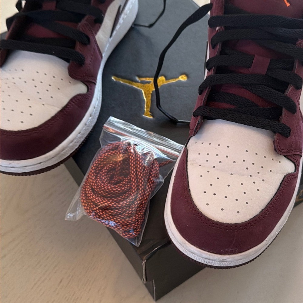 Air Jordan 1 Low (GS) Maroon and White Sneakers - Picture 7 of 8